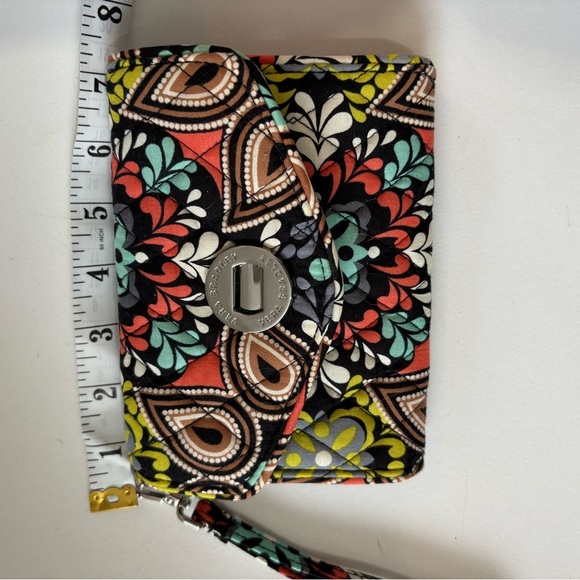 Vera Bradley NWOT Sierra Stream paisley print turn lock front wallet wristlet - Picture 7 of 9